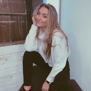 Meet your Posher, Gabrielle